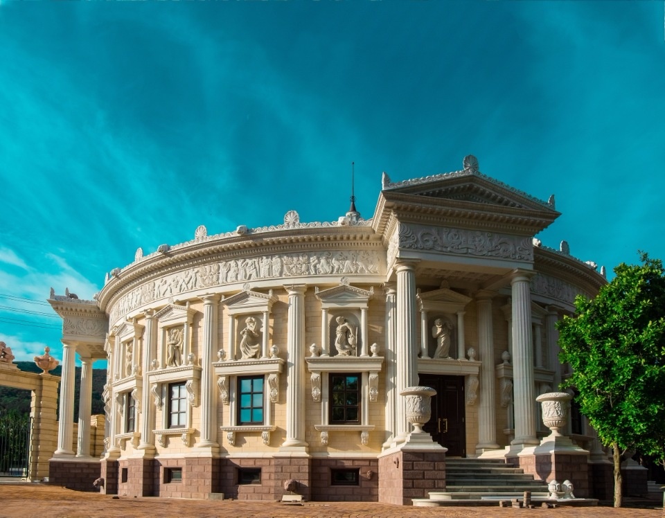 Кабардинка театр