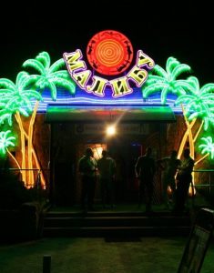 клуб Малибу