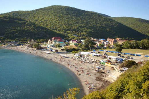 Пляжи в поселке Абрау-Дюрсо