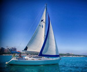 Яхта под названием Атланта