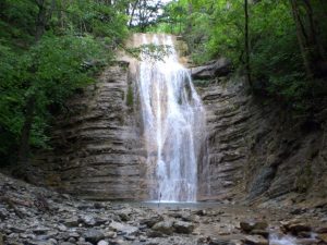 Водопад Большой Адегойский